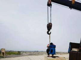 温宿县柯柯牙启闭机更换安装现场