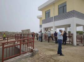 沙雅县大寨水库除锈加固工程钢制闸门及启闭设备验收现场