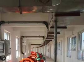 第一师拦河闸卷扬式启闭机施工现场