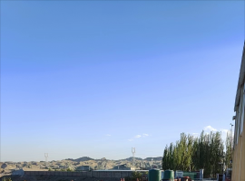 第一师沙井子灌区闸门除锈、防腐项目施工现场