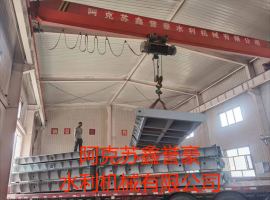 和田地区于田县平面钢闸门装车、发货