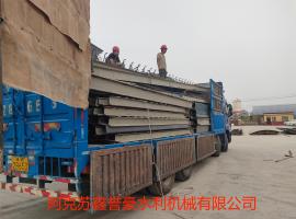 温宿县阿库木引水渠纽除险加固工程闸门装车、发货