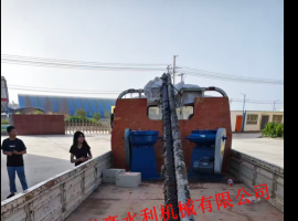 阿拉尔（白遥学）螺杆式启闭机装车发货